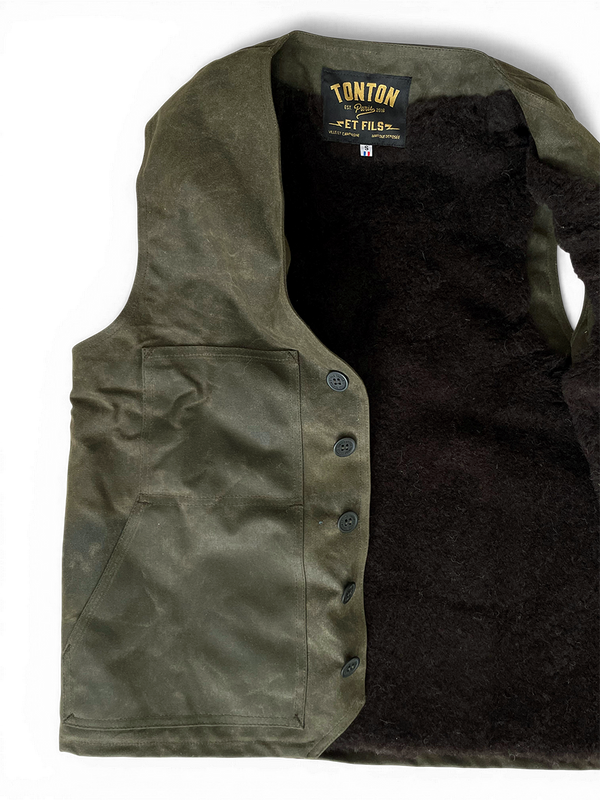 Le gilet « Jeannot » coton waxé kaki doublure laine